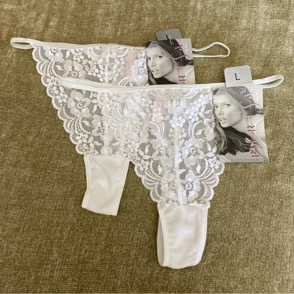 Parisa Set of Two White Thong | NWT